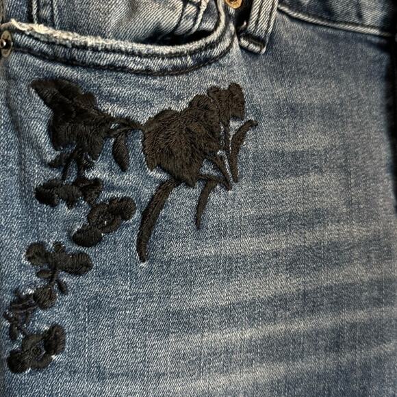 Lucky Brand Crop Jeans Women’s 2 Blue Denim Floral Embroidery Boho 27 Inseam - Picture 5 of 10